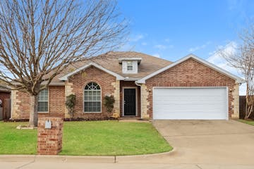 2050 Turtle Cove Dr Mansfield, TX 76063